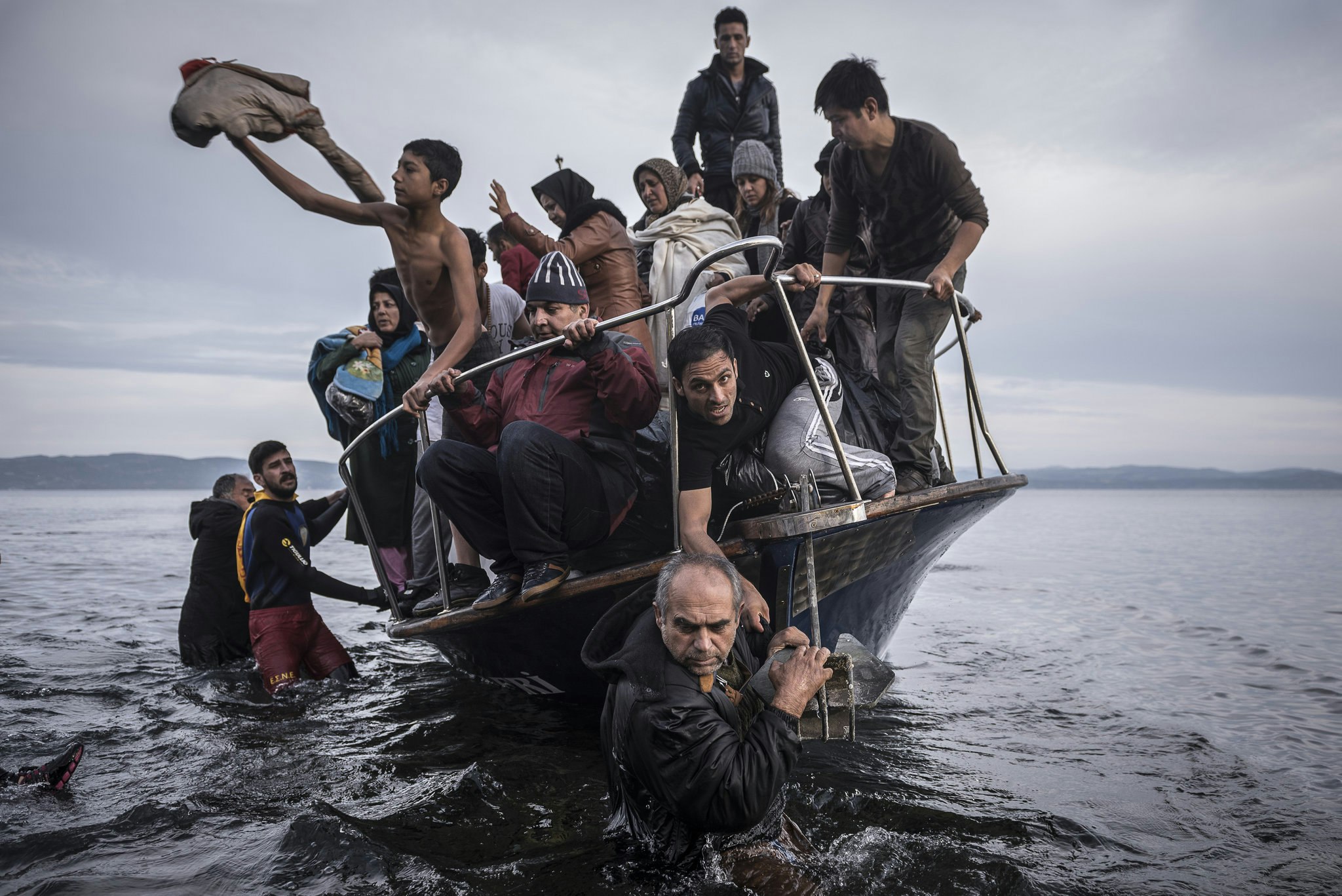 Turkish refugee boat arriving on the Greek island of Lesbos, November 2015. Photo: Sergey Ponomarev/New York Times (30079)