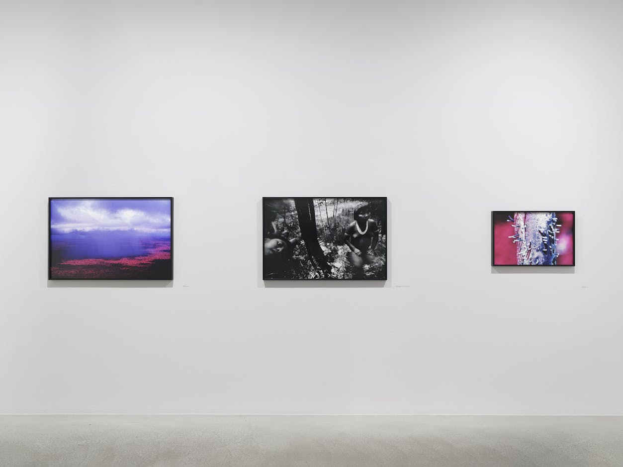 <div>Installationsansicht <em>Claudia Andujar – Der Überlebenskampf der Yanomami</em>, Fotomuseum Winterthur © Fotomuseum Winterthur / Conradin Frei</div>