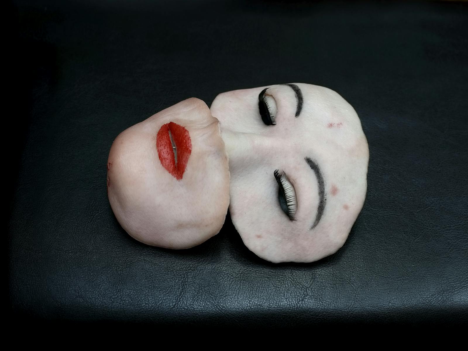 From Selfie, 2014, inkjet-prints, 27 x 36 cm © Aneta Grzeszykowska