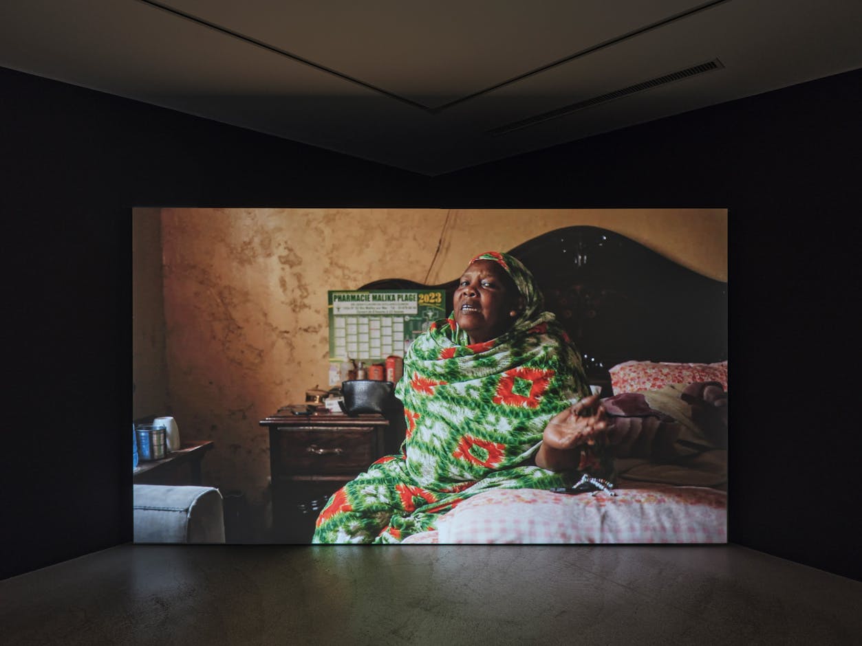 <div>Installationsansicht <em>Adji Dieye – Aphasia</em>, Fotomuseum Winterthur © Fotomuseum Winterthur / Conradin Frei</div>