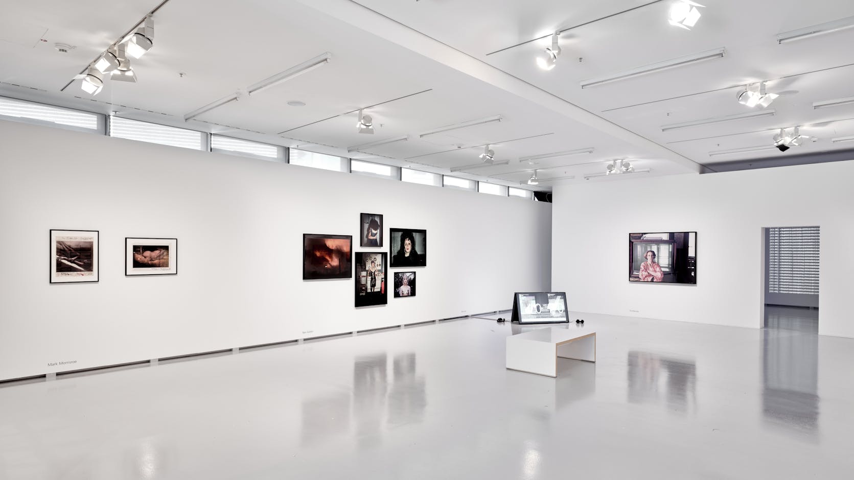 <div>Installation view <em>A Show of Affection – Collection Constellation 2</em> © Kunststiftung DZ Bank / Norbert Miguletz</div>